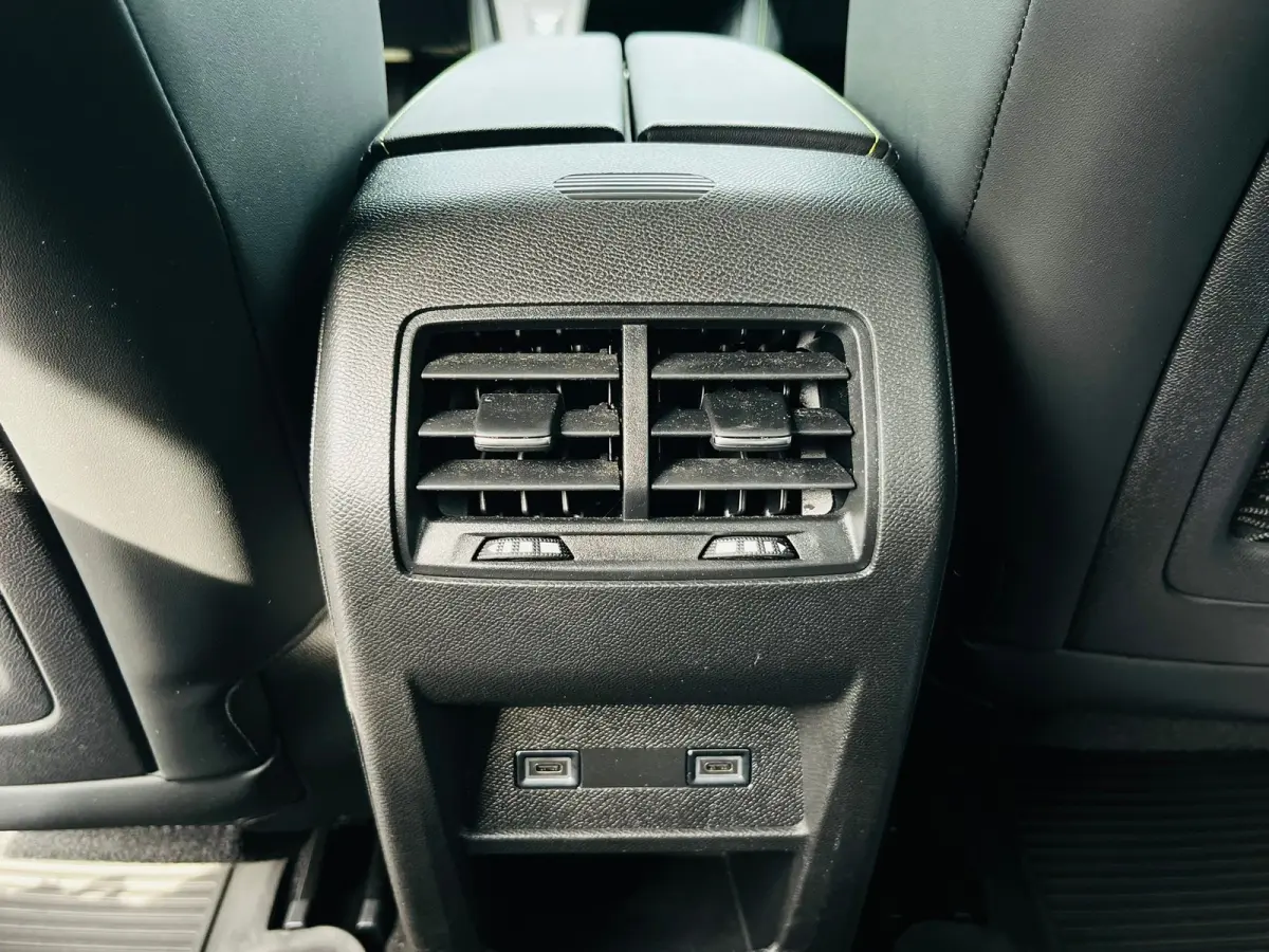 1.2 PURETECH 130PK 5-DRS GT AUTOMAAT | Achteruitrijcamera | Apple Carplay/Android Auto|telefoonintegratie premium | Bluetooth telefoonvoorbereiding