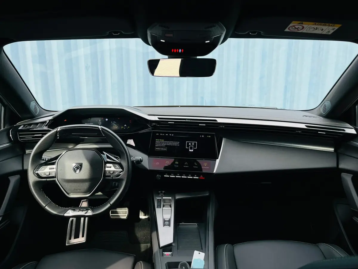 1.2 PURETECH 130PK 5-DRS GT AUTOMAAT | Achteruitrijcamera | Apple Carplay/Android Auto|telefoonintegratie premium | Bluetooth telefoonvoorbereiding