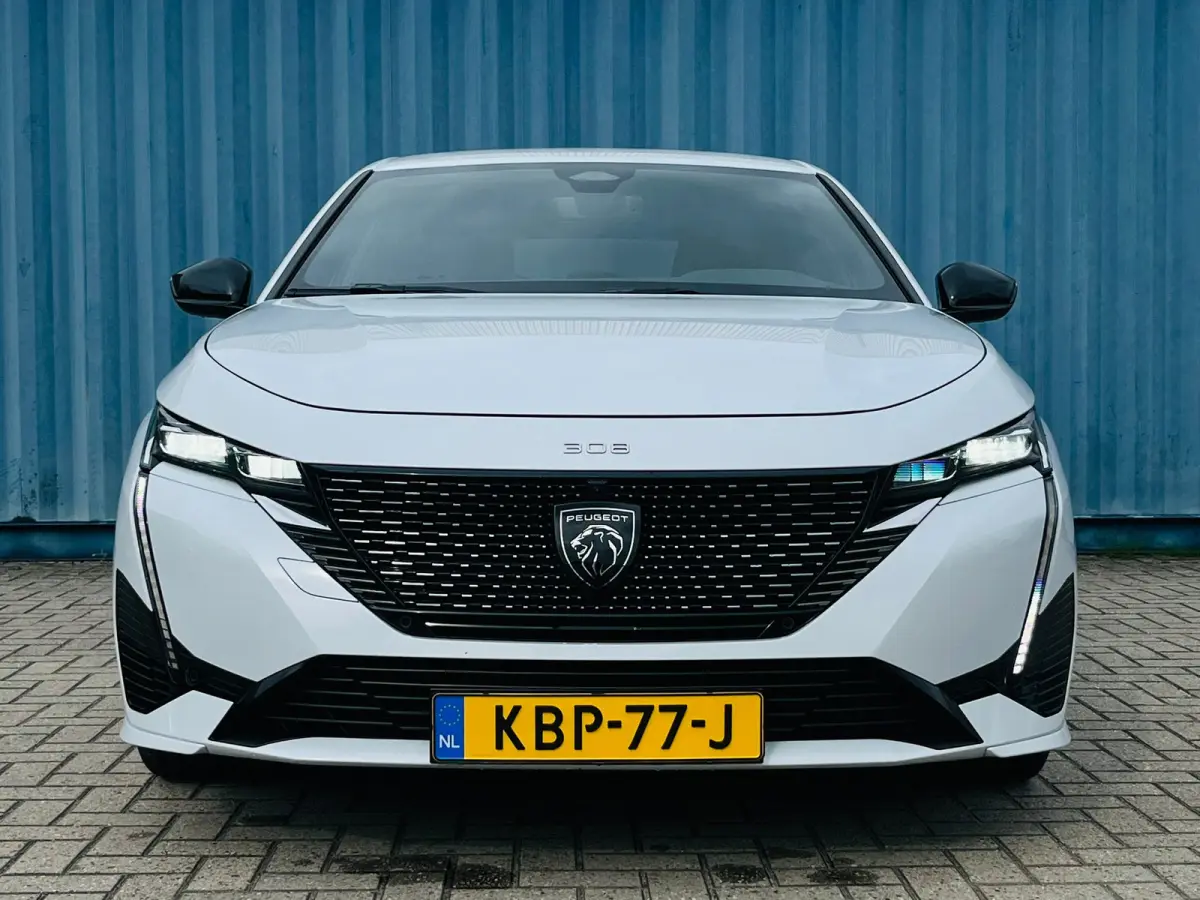 1.2 PURETECH 130PK 5-DRS GT AUTOMAAT | Achteruitrijcamera | Apple Carplay/Android Auto|telefoonintegratie premium | Bluetooth telefoonvoorbereiding
