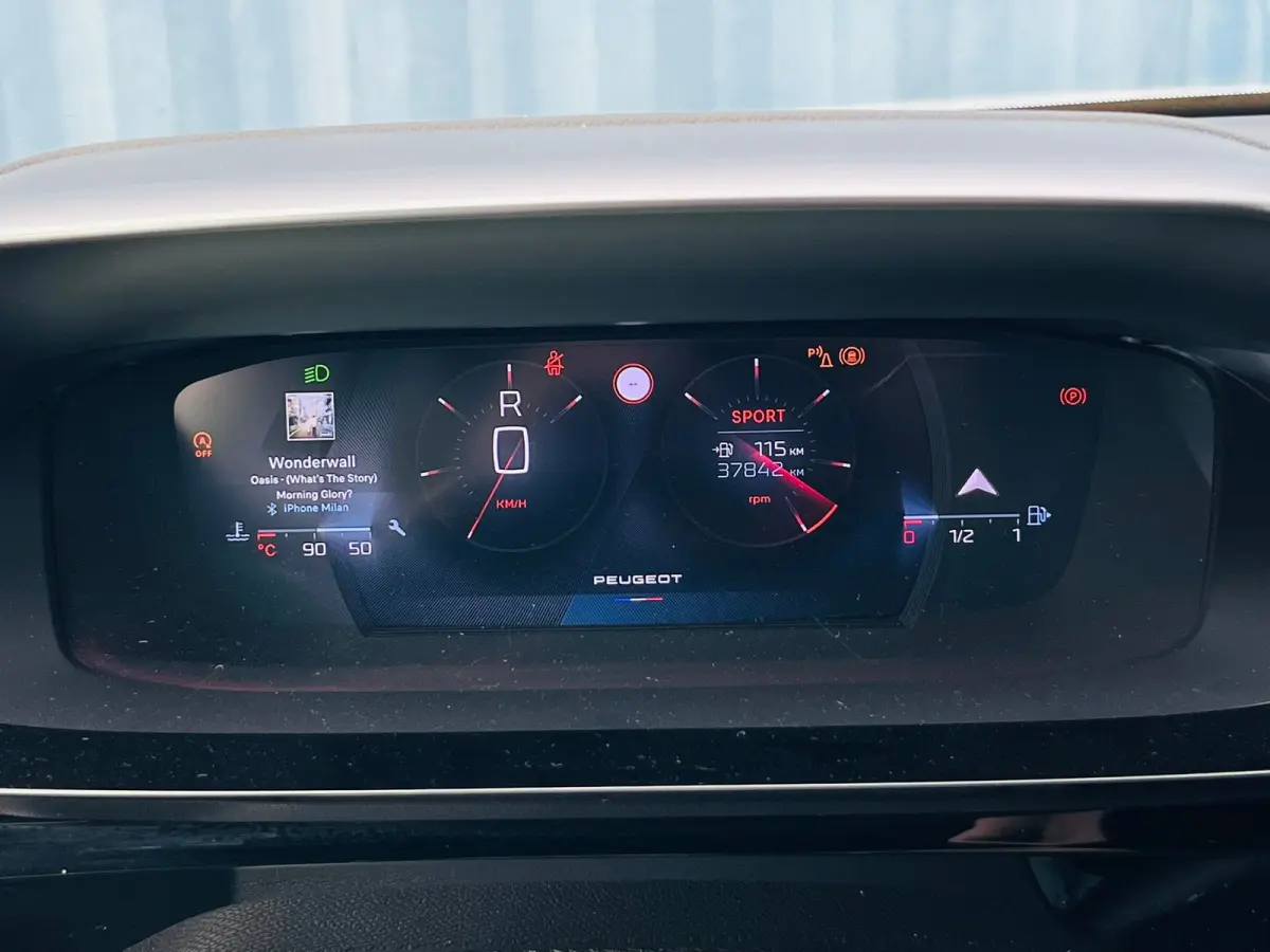 1.2 PURETECH 130PK 5-DRS GT AUTOMAAT | Achteruitrijcamera | Apple Carplay/Android Auto|telefoonintegratie premium | Bluetooth telefoonvoorbereiding