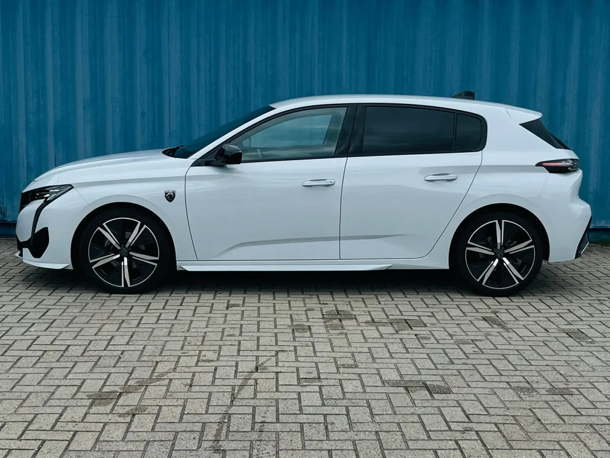 1.2 PURETECH 130PK 5-DRS GT AUTOMAAT | Achteruitrijcamera | Apple Carplay/Android Auto|telefoonintegratie premium | Bluetooth telefoonvoorbereiding