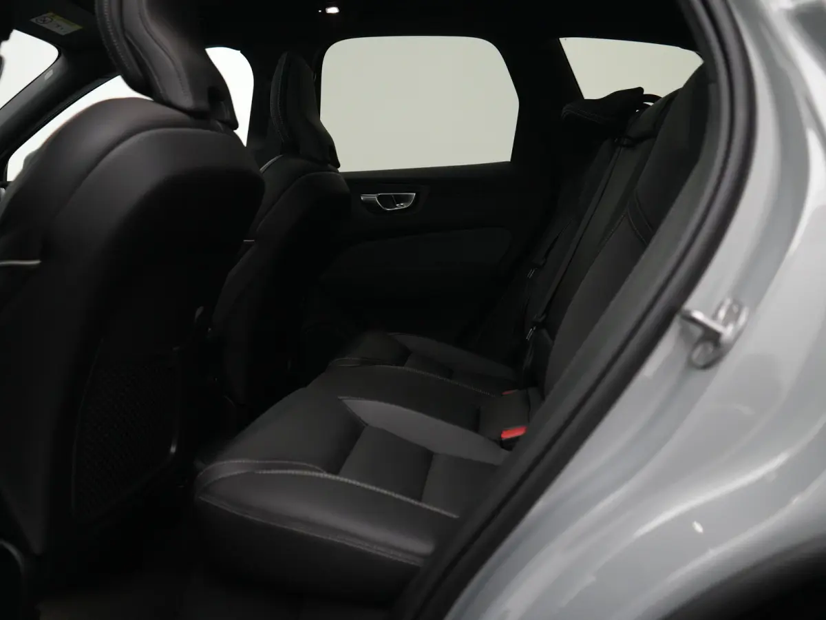 T6 AWD Plus Black Edition | Facelift | Head-Up | Harman/Kardon | Panoramadak | Adaptive Cruise Control | Nappa Sportstoelen | BLIS