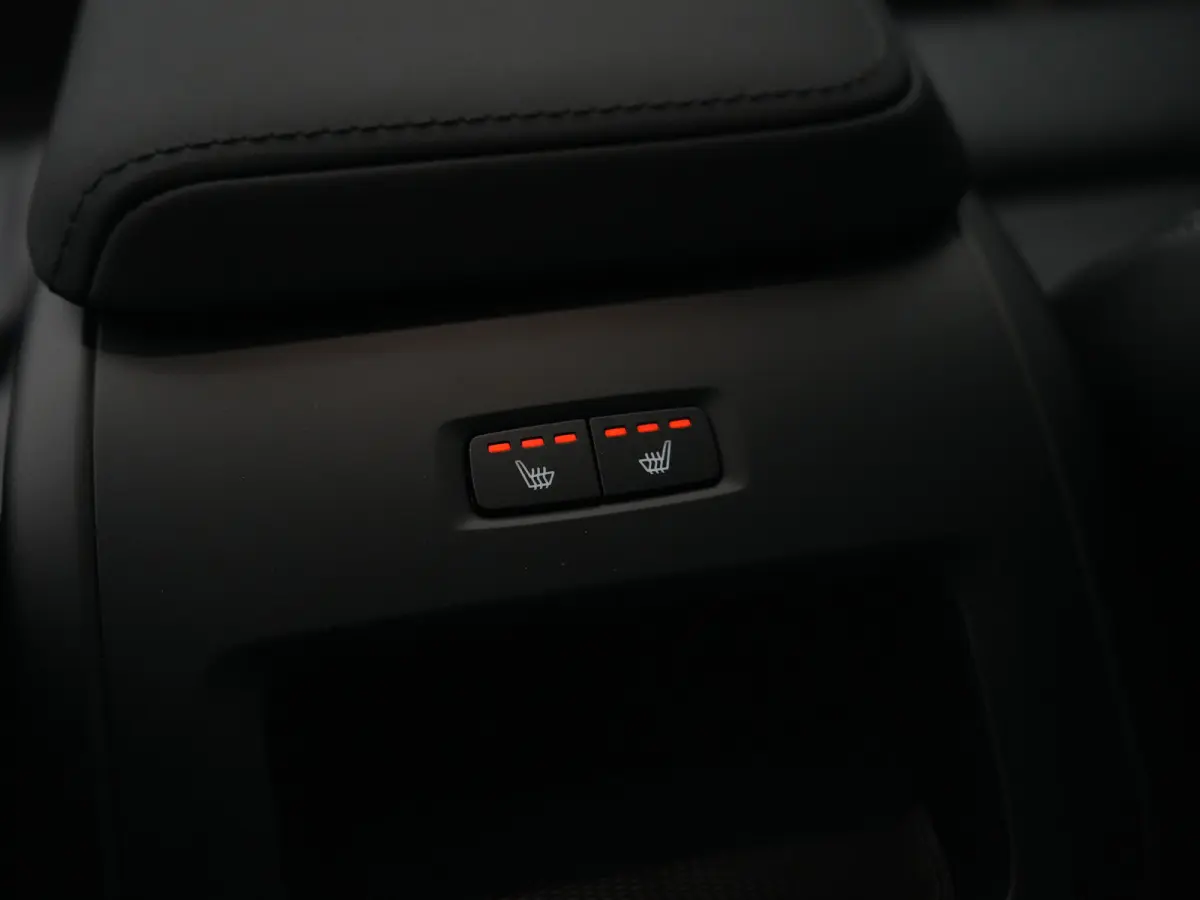 T6 AWD Plus Black Edition | Facelift | Head-Up | Harman/Kardon | Panoramadak | Adaptive Cruise Control | Nappa Sportstoelen | BLIS