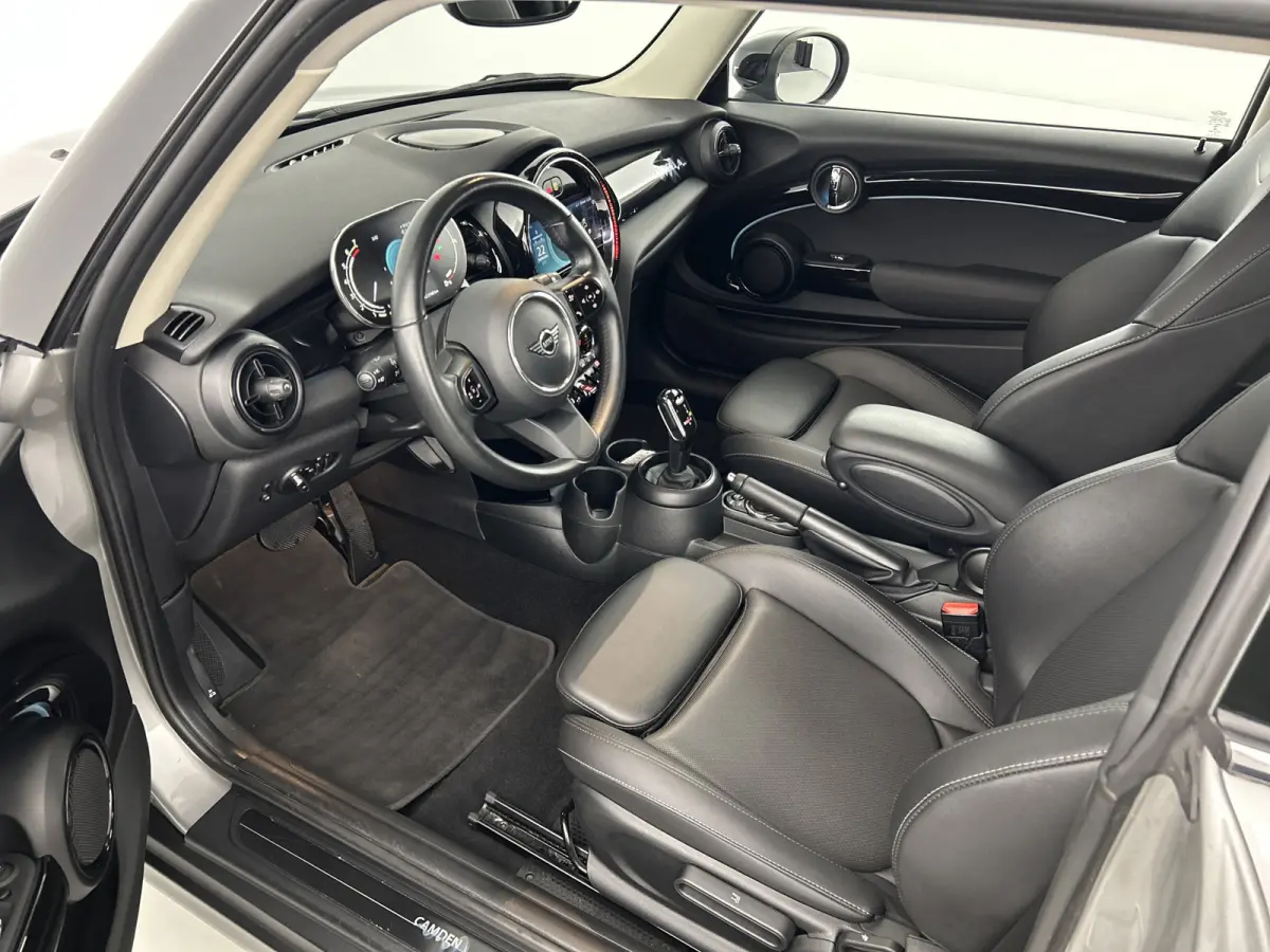 1.5 Aut. Camden Digi.Dashboard/Lederen/Sportstoelen/Camera/