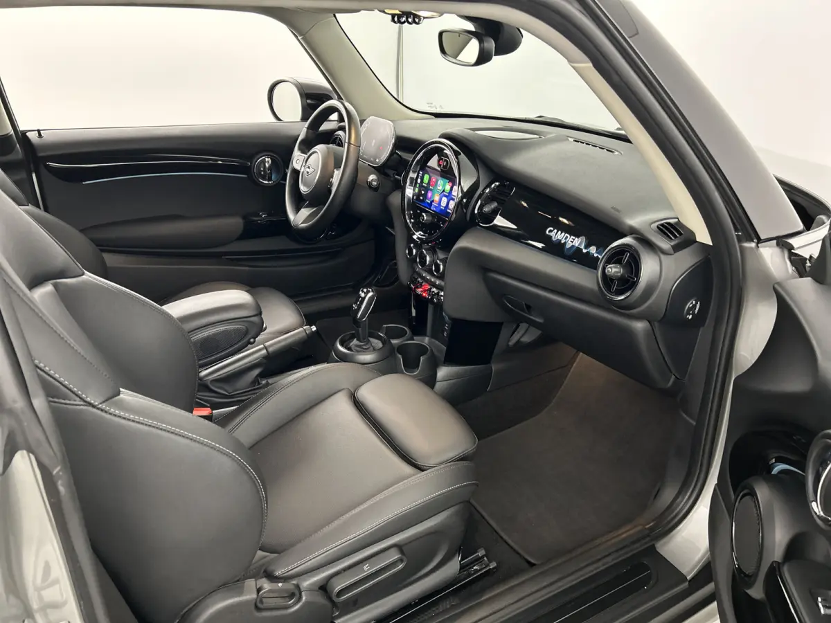 1.5 Aut. Camden Digi.Dashboard/Lederen/Sportstoelen/Camera/