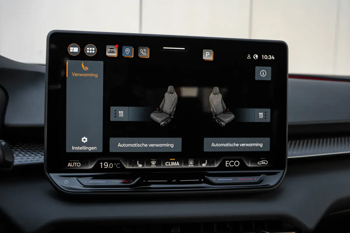 1.5 TSI e-Hybrid 272pk VZ Performance | Sennheiser sound sytem | Alcantara bekleding | Head-up display | Panoramadak | Elektrisch verstelb. voorstoelen | Navigatie | 20" LMV