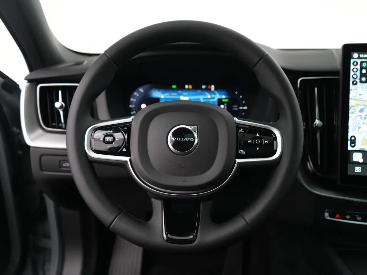 T6 AWD Plus Black Edition | Head-Up | 360° | Harman/Kardon | Sportstoelen | Panoramadak | 21" | BLIS | Adaptive Cruise