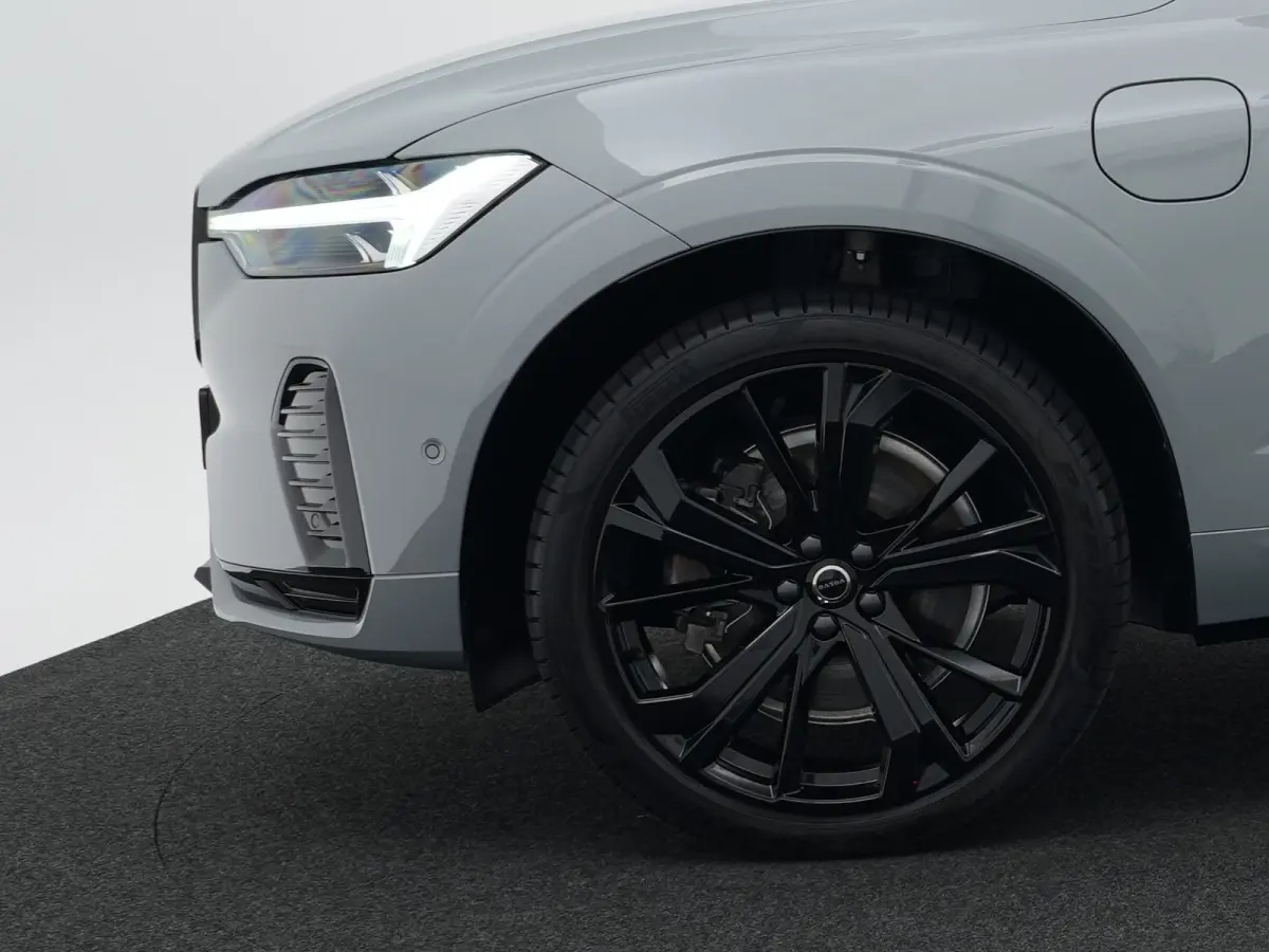 T6 AWD Plus Black Edition | Head-Up | 360° | Harman/Kardon | Sportstoelen | Panoramadak | 21" | BLIS | Adaptive Cruise