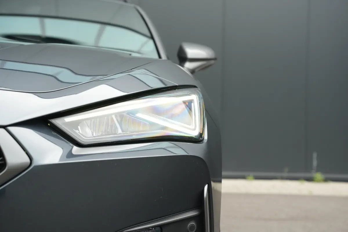 1.4 e-Hybrid 245pk VZ Performance | Panoramadak | Camera | Stuur & Stoelverwarming | Bestuurdersstoel Geheugen | 19"