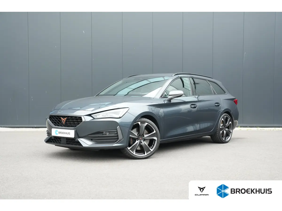 1.4 e-Hybrid 245pk VZ Performance | Panoramadak | Camera | Stuur & Stoelverwarming | Bestuurdersstoel Geheugen | 19"