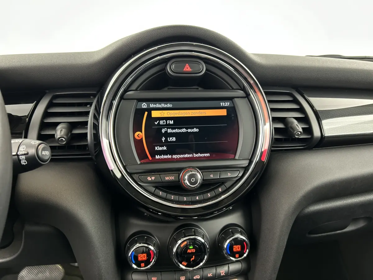 1.5 136 PK Aut. Cooper Greenwich Ed. Pano-dak/Yours-Leer/Carplay/Climate