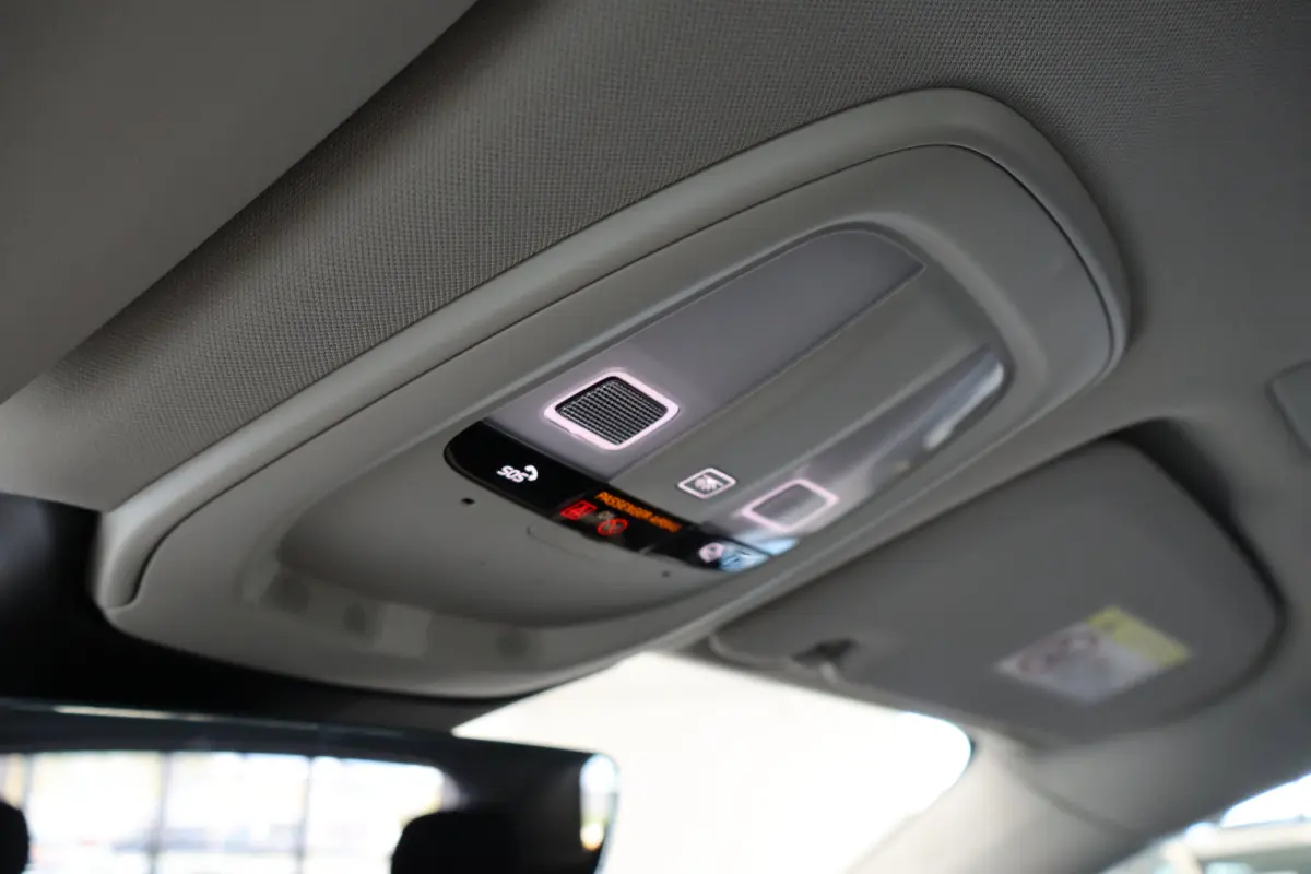 T6 350PK Plus Dark | 360° | Getint Glas | 20'' | HK Audio | Pilot Assist