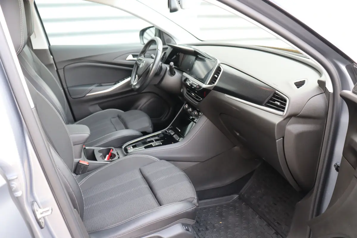 1.2 TURBO 130PK LEVEL 4 GS AUTOMAAT / NAVI / LEDER / CLIMA / LED / PDC / AGR / 18" LMV / CAMERA / WINTERPAKKET / BLUETOOTH / CRUISECONTROL / 1E EIGENAAR / NIEUWSTAAT !!