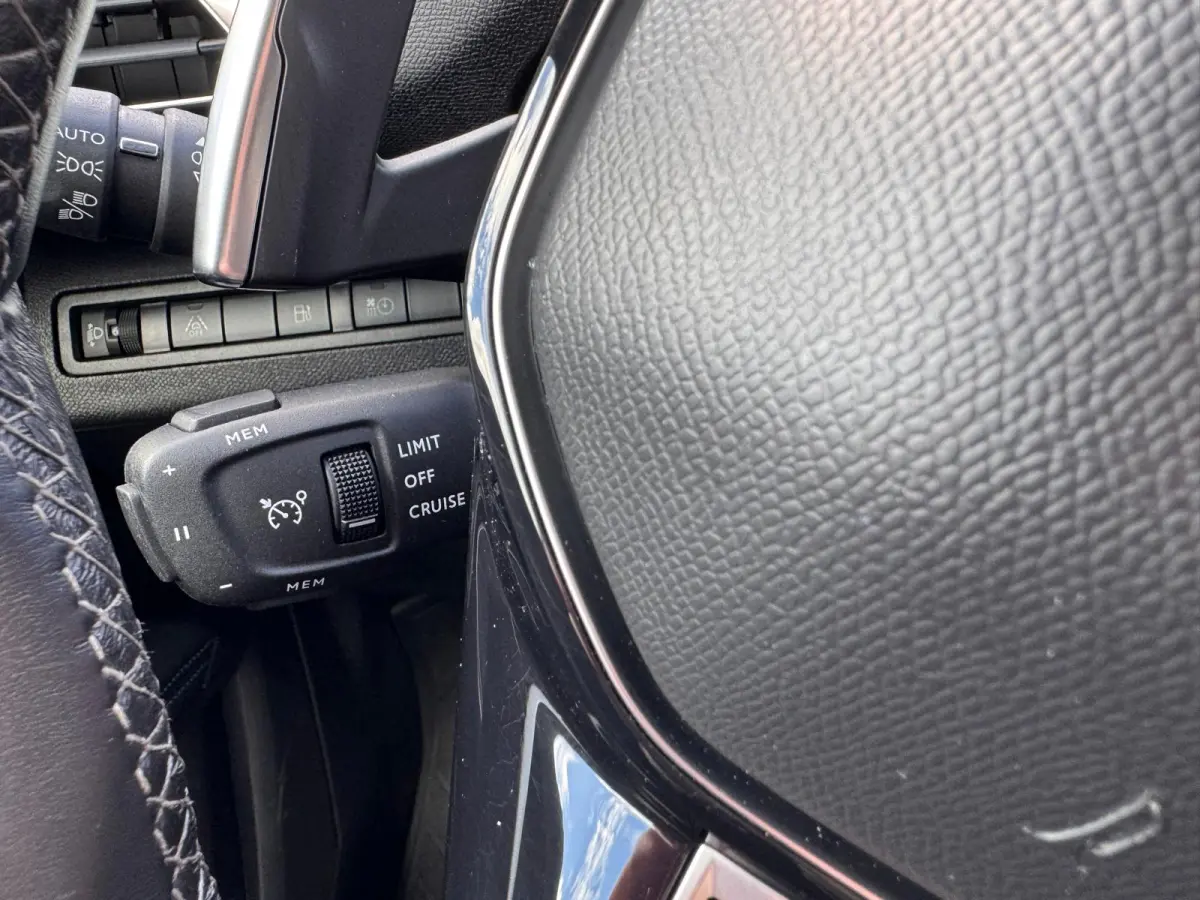 1.6 HYbrid 225PK Allure Pack Business | Camera | Navigatie | Apple Carplay / Android Auto | Cruise Control |