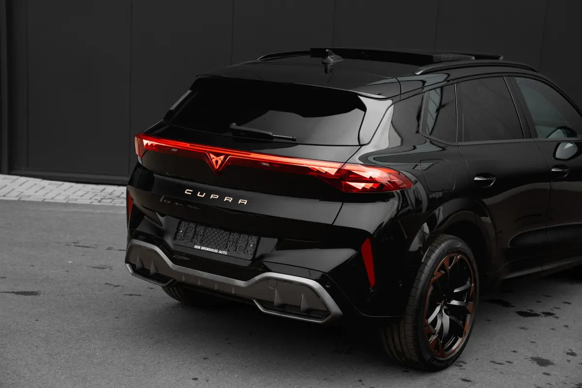 1.5 TSI e-Hybrid 272pk VZ Performance | Garantie t/m 2030 | Panoramadak | Trekhaak | 360 Camera | Alcantara | 20"