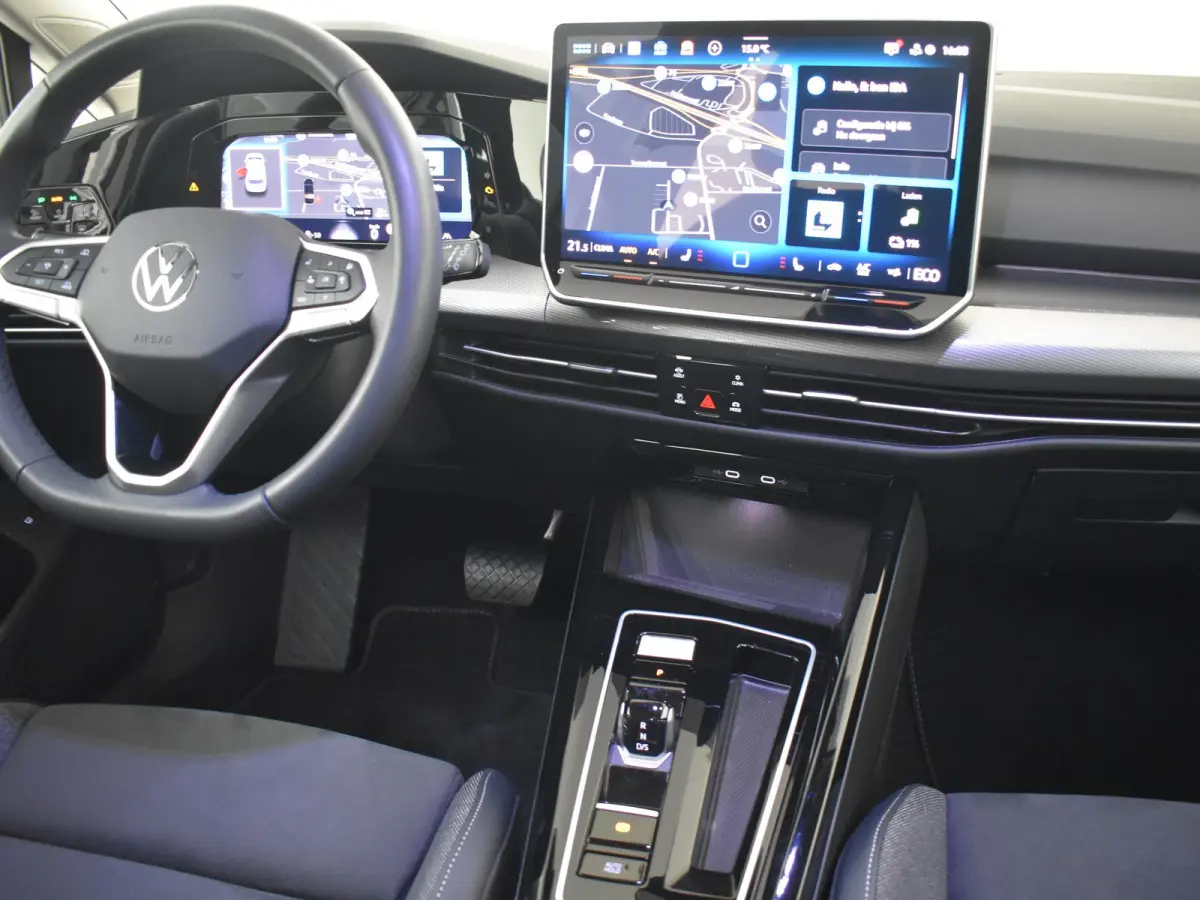 1.5 eHybrid Style Edition 204PK DSG/AUTO | Verlichte Gril l Elektr. Stoelen met geheugen l Camera | Apple carplay Android auto | Cruise control adaptief | Navigatie | Parkeersensoren voor/ac