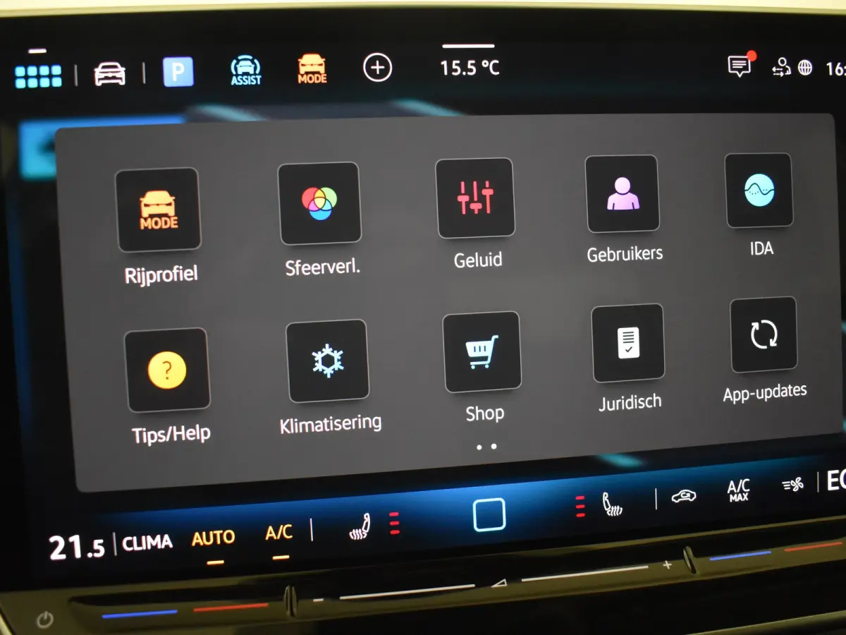 1.5 eHybrid Style Edition 204PK DSG/AUTO | Verlichte Gril l Elektr. Stoelen met geheugen l Camera | Apple carplay Android auto | Cruise control adaptief | Navigatie | Parkeersensoren voor/ac