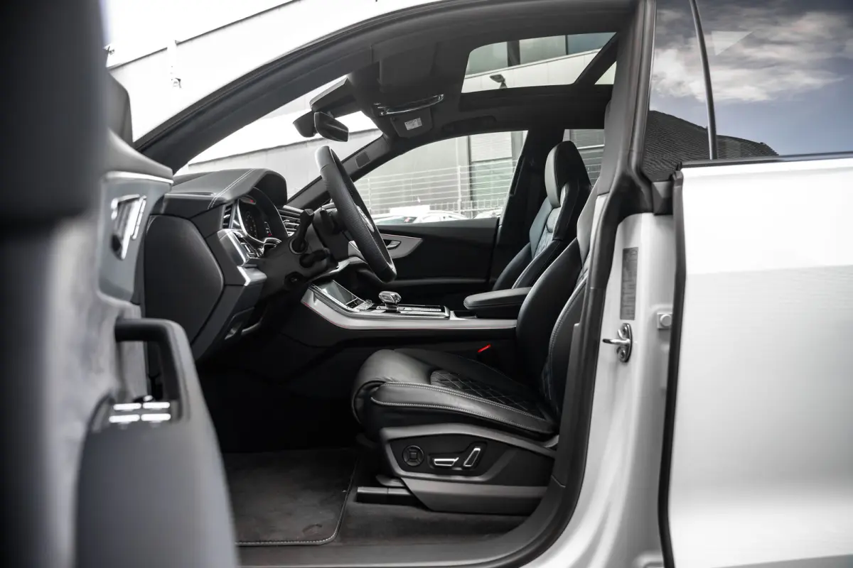 55 TFSI e quattro Pro Line Advanced| Panoramadak | Nachtzichtassistent | B&O | Vierwielbesturing | HUD | | Panoramadak | Nachtzichtassistent | B&O | Vierwielbesturing | HUD |