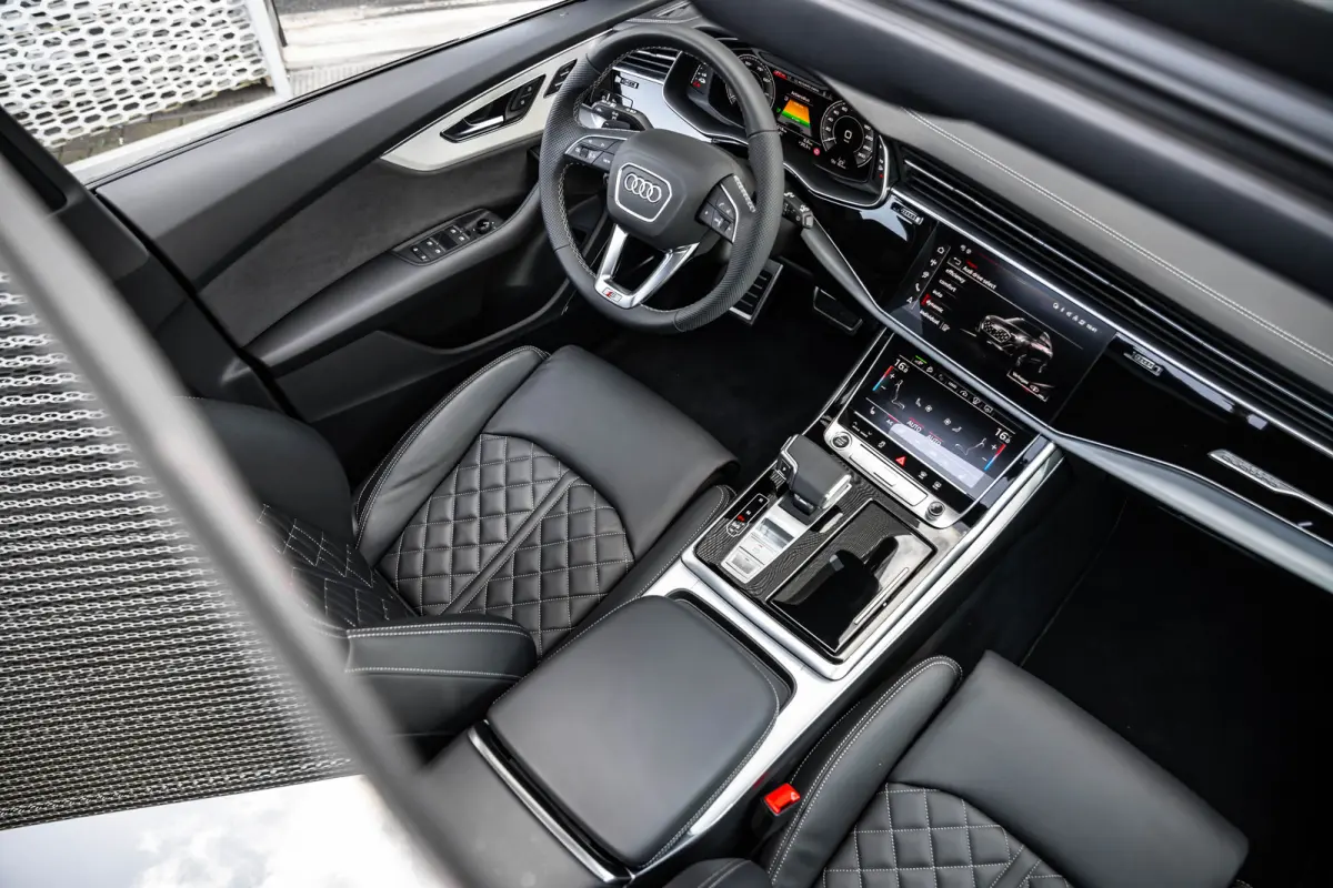 55 TFSI e quattro Pro Line Advanced| Panoramadak | Nachtzichtassistent | B&O | Vierwielbesturing | HUD | | Panoramadak | Nachtzichtassistent | B&O | Vierwielbesturing | HUD |
