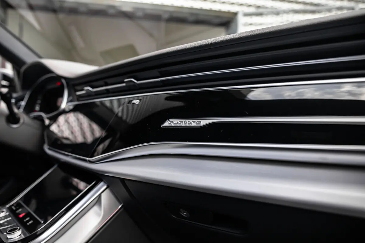 55 TFSI e quattro Pro Line Advanced| Panoramadak | Nachtzichtassistent | B&O | Vierwielbesturing | HUD | | Panoramadak | Nachtzichtassistent | B&O | Vierwielbesturing | HUD |