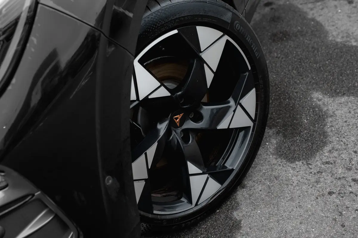 1.5 TSI e-Hybrid 272pk VZ Performance | Sennheiser | Trekhaak | Panoramadak | 360 Camera | 20"