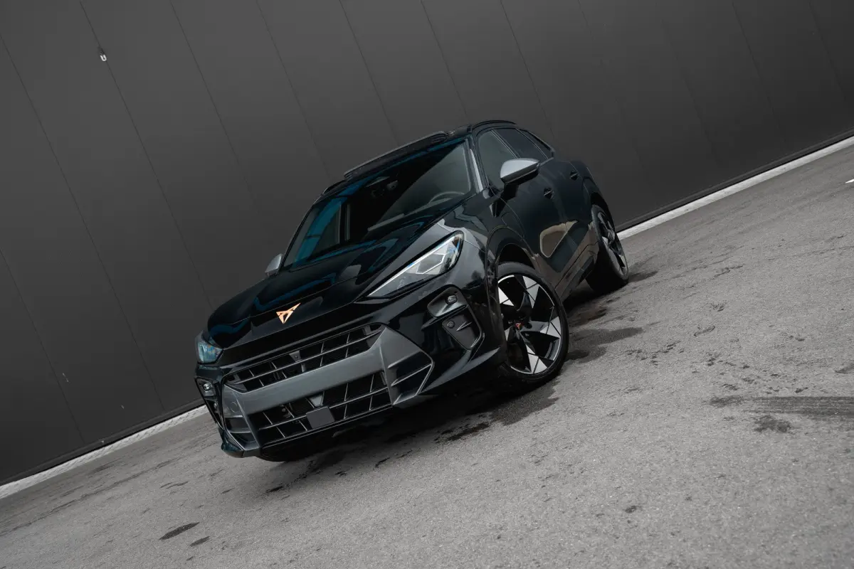 1.5 TSI e-Hybrid 272pk VZ Performance | Sennheiser | Trekhaak | Panoramadak | 360 Camera | 20"
