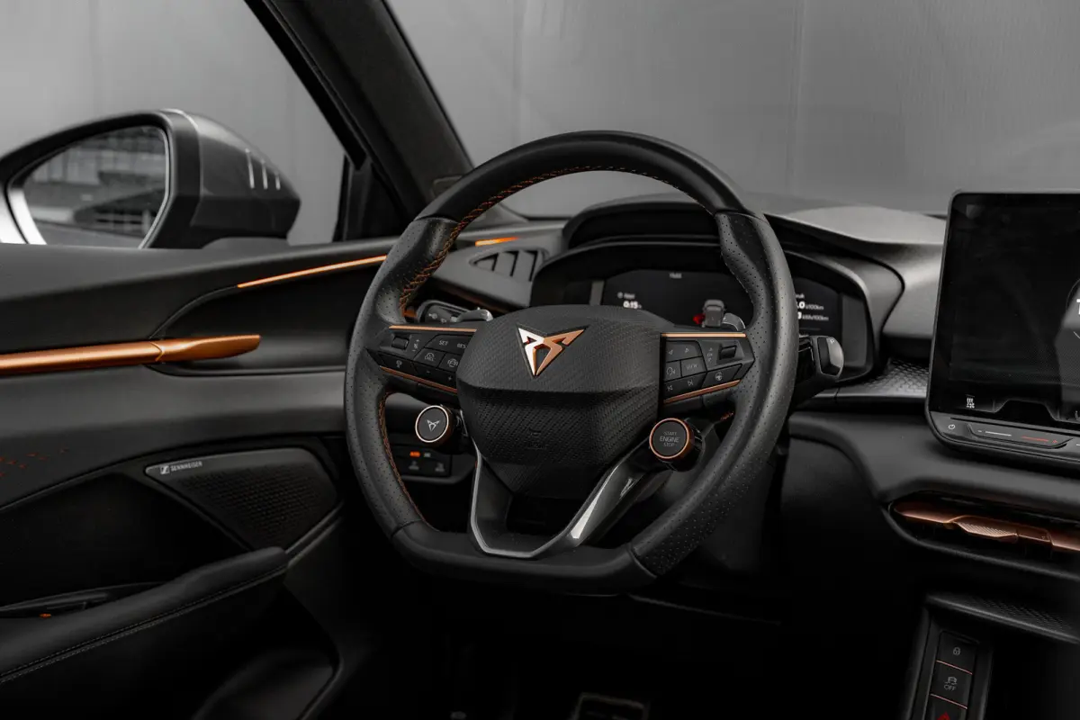 1.5 TSI e-Hybrid 272pk VZ Performance | Panoramadak | Trekhaak | 360 Camera | Sennheiser | 20"
