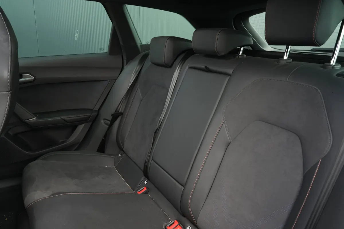 1.5 TSI e-Hybrid 204pk Business | Panoramadak | Sennheiser | Camera | Stuur & Stoelverwarming
