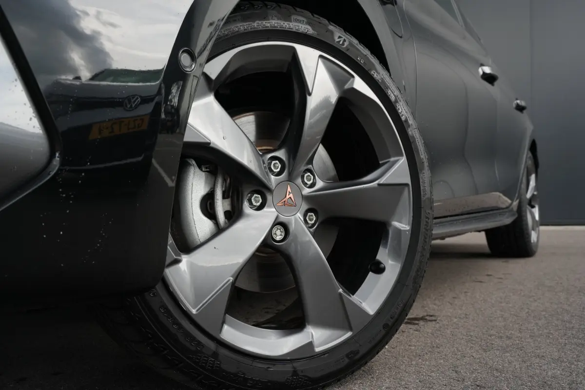 1.5 TSI e-Hybrid 204pk Business | Panoramadak | Sennheiser | Camera | Stuur & Stoelverwarming