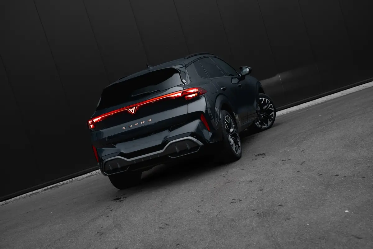 1.5 TSI e-Hybrid 272pk VZ Performance | Panoramadak | Trekhaak | 360 Camera | Stuur & Stoelverwarming