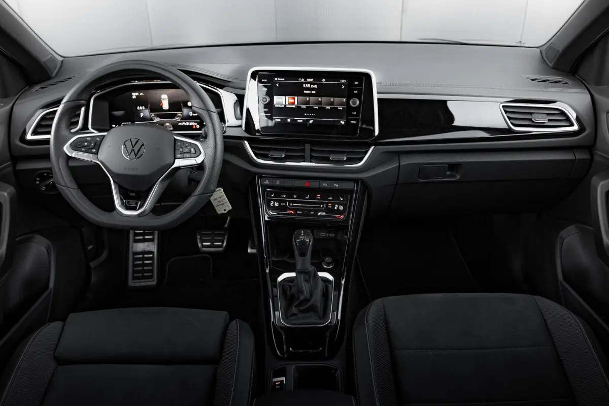 1.5 TSI 150pk 7-DSG R-Line | Trekhaak | Achteruitrijcamera | Carplay | Climate Control | Adaptive Cruise | 17"