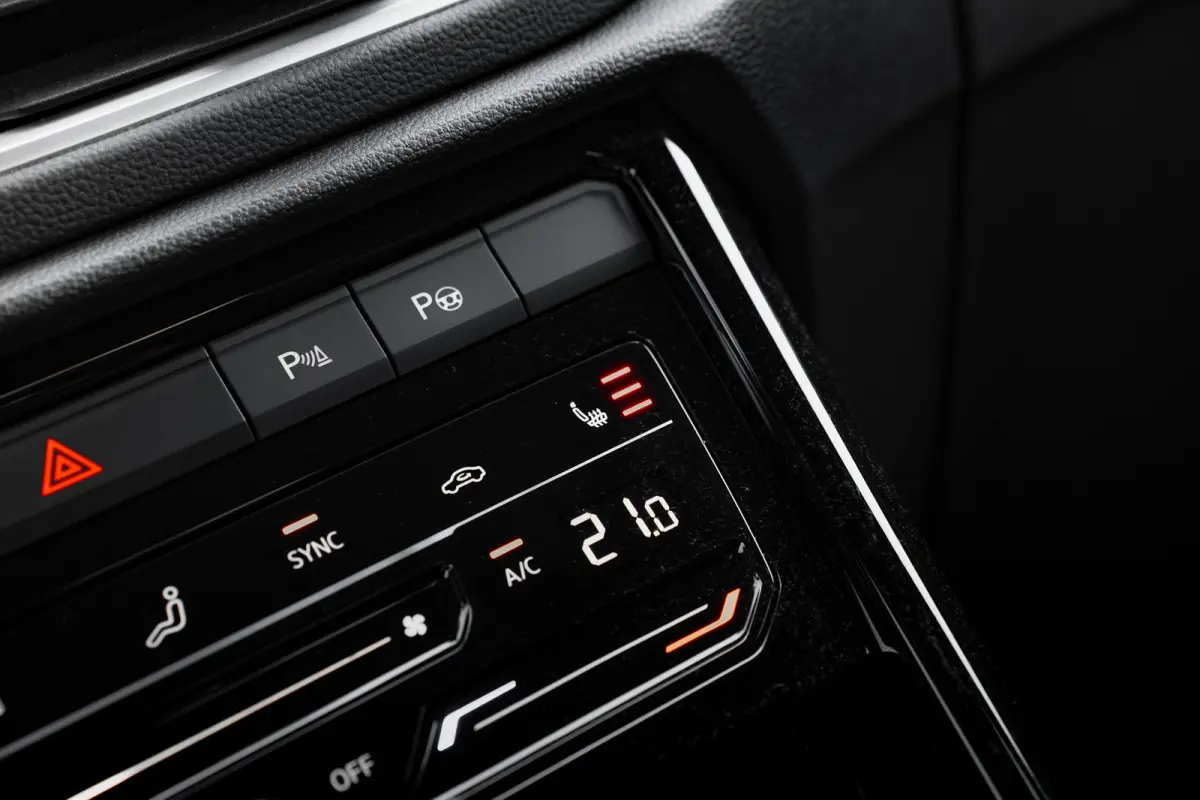 1.5 TSI 150pk 7-DSG R-Line | Trekhaak | Achteruitrijcamera | Carplay | Climate Control | Adaptive Cruise | 17"
