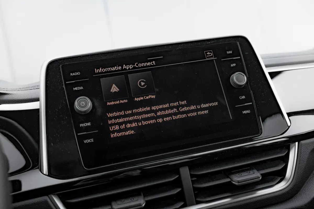 1.5 TSI 150pk 7-DSG R-Line | Trekhaak | Achteruitrijcamera | Carplay | Climate Control | Adaptive Cruise | 17"