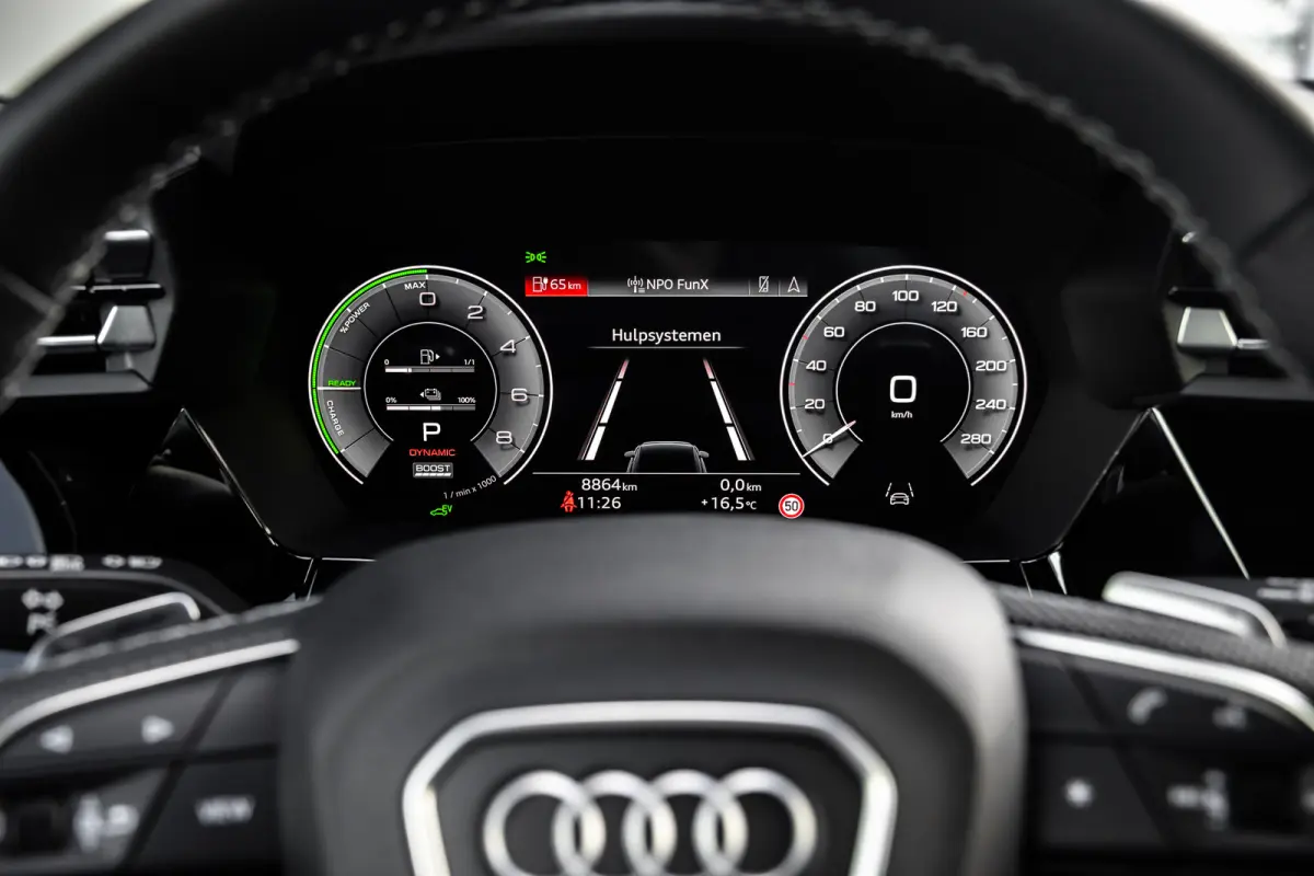 45 TFSI e S edition Competition | Carbon Spoiler | Panoramadak | Stoelverwarming | Achteruitrijcamera |