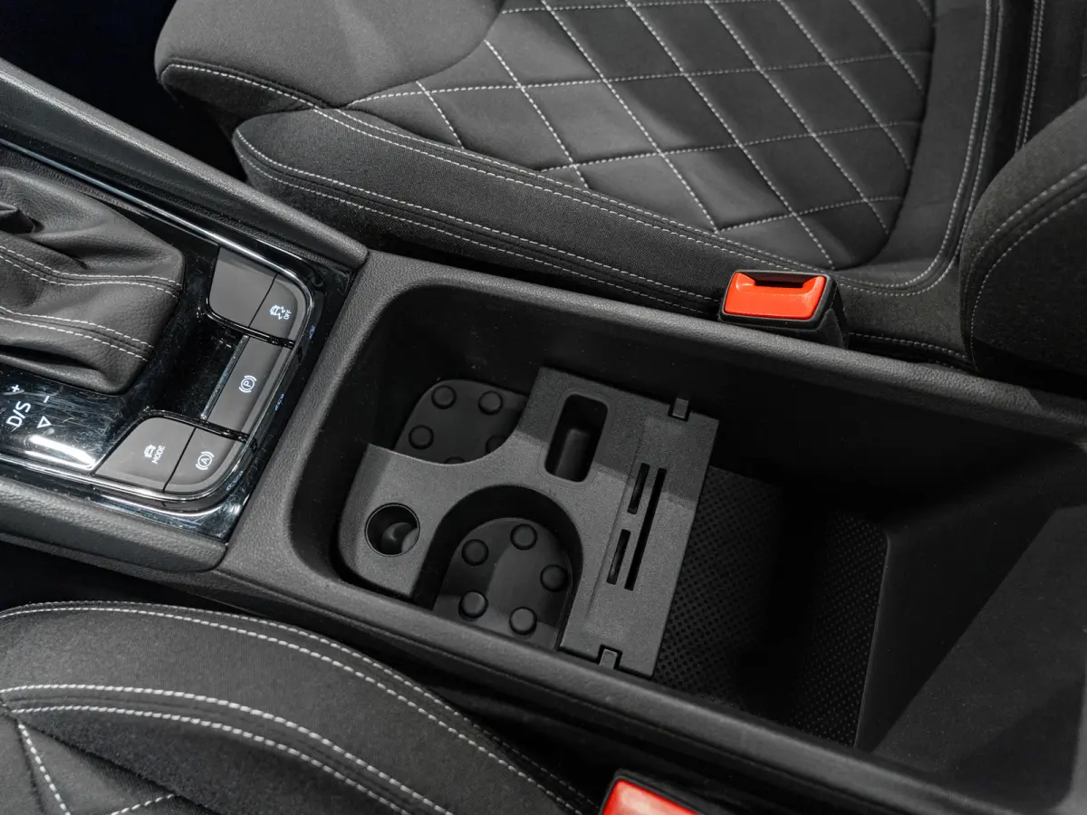 1.5 TSI DSG ACT Sportline, Facelift, Pano, ACC, Apple Carplay, Cam, PDC, Ambiënte Light, Clima, Voll Onderhouden