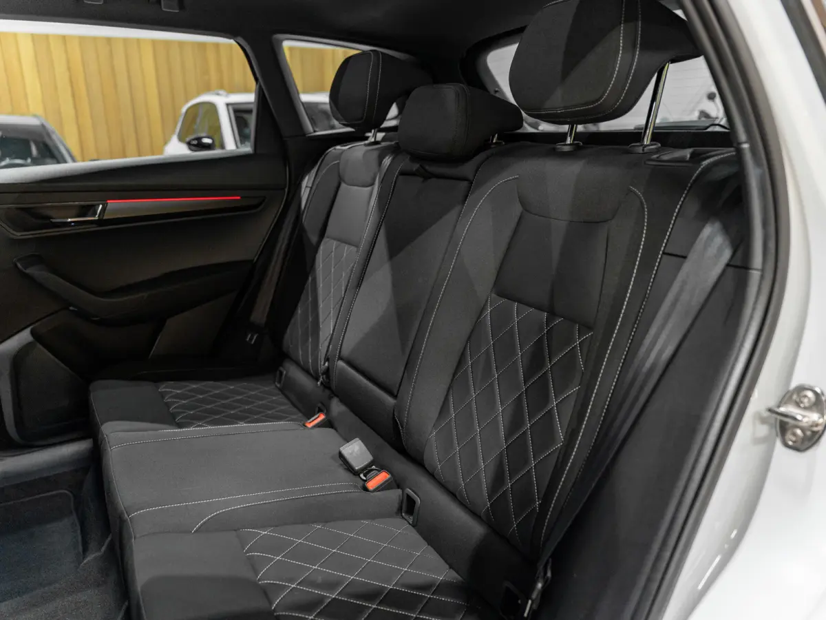 1.5 TSI DSG ACT Sportline, Facelift, Pano, ACC, Apple Carplay, Cam, PDC, Ambiënte Light, Clima, Voll Onderhouden