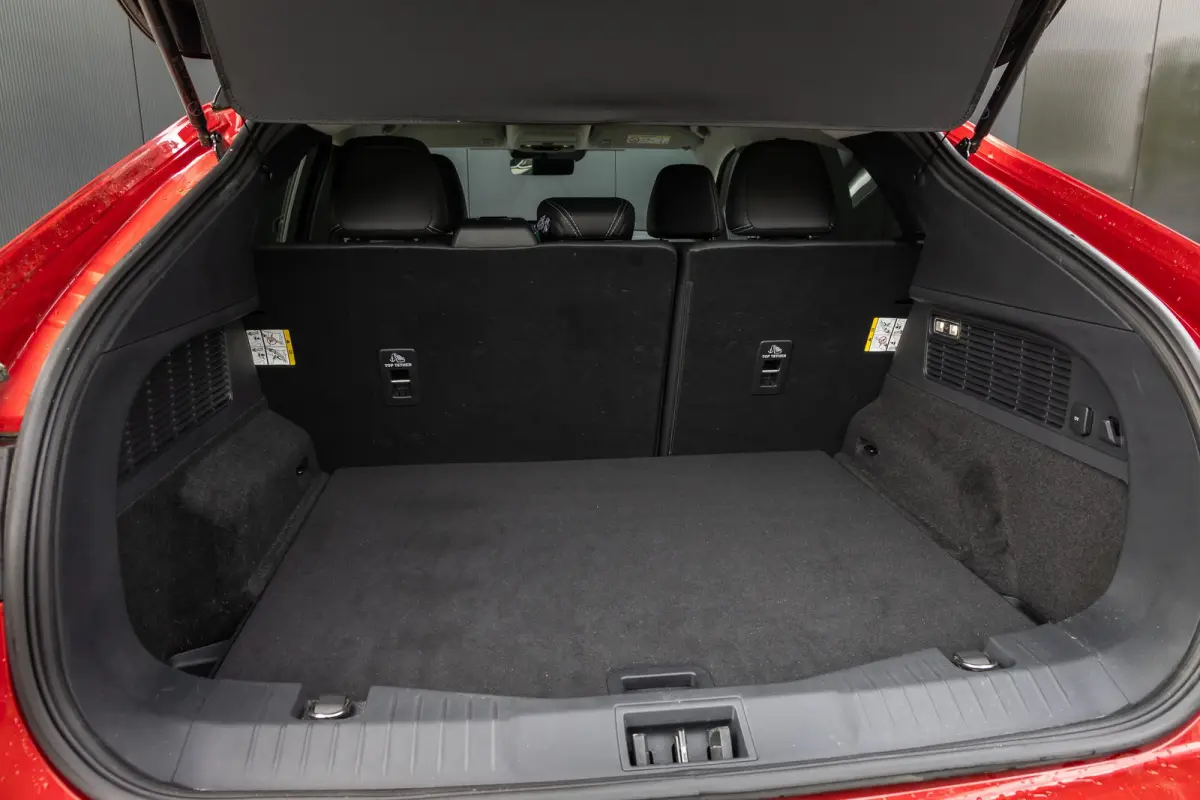 RWD 75 kWh | Camera | Adapt. Cruise | Standkachel | Stoel en Stuurverwarming | Apple/Android Carplay | Automatisch inparkeren | Lederen bekleding | Full LED