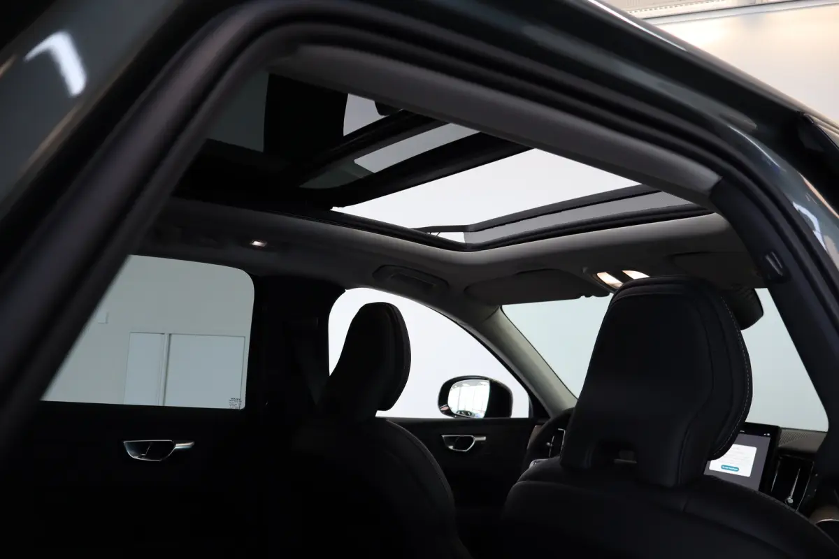 T6 350PK Plus Dark | Nappa | Ventilatie | HUD | Panoramadak | HK Audio | 360° | 21''