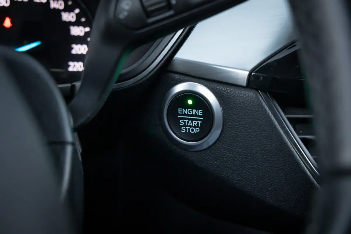2.5 PHEV Titanium | 100% dealer o.h. | Winter-pack | DAB | Keyless-entry | Privacy-glass | 18''