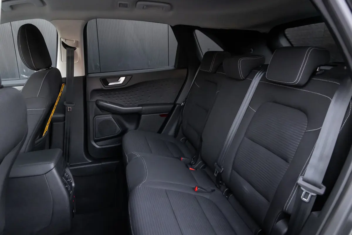 2.5 PHEV Titanium | 100% dealer o.h. | Winter-pack | DAB | Keyless-entry | Privacy-glass | 18''