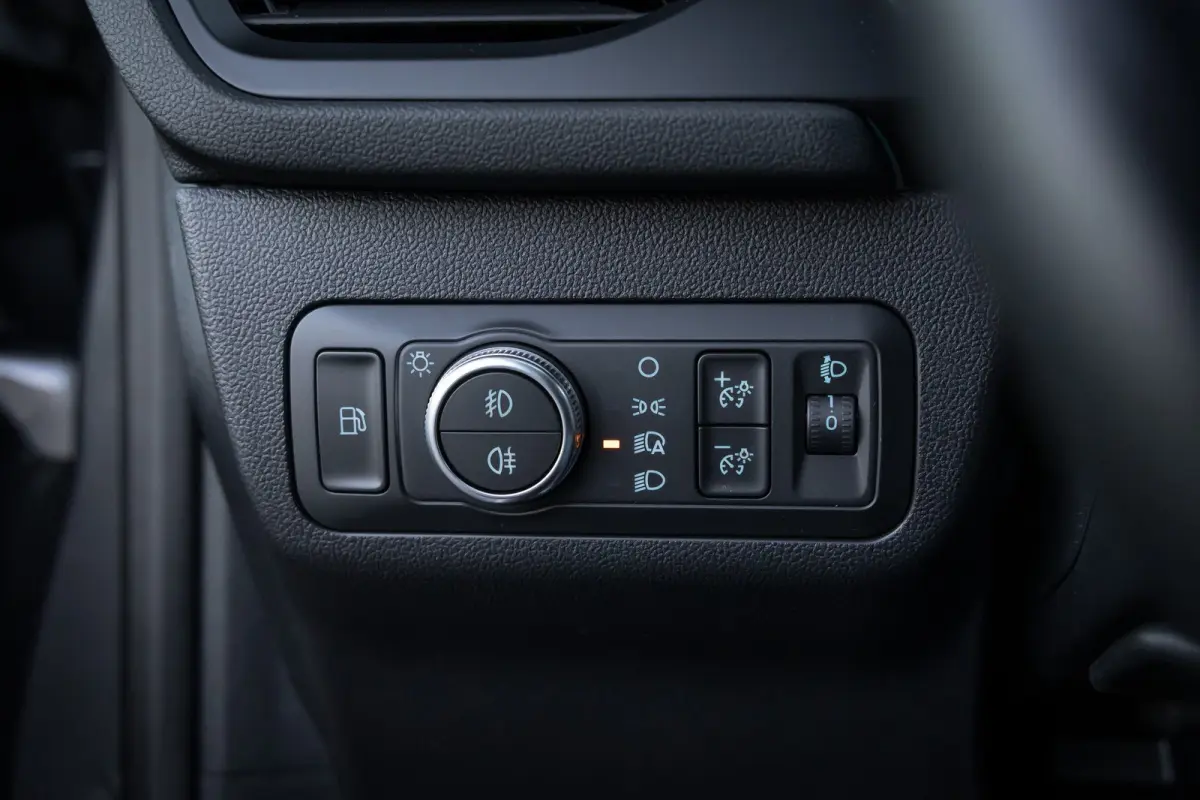 2.5 PHEV Titanium | 100% dealer o.h. | Winter-pack | DAB | Keyless-entry | Privacy-glass | 18''