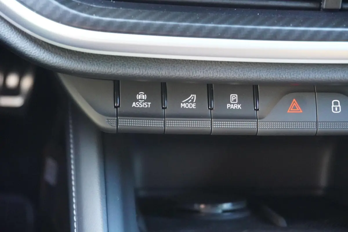 85 286pk Sportline | Trekhaak | Warmtepomp | Adaptief Onderstel | Head-up