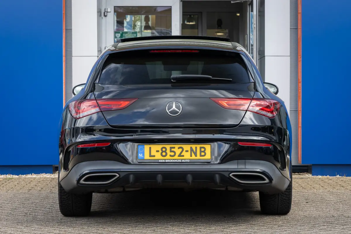180 Business Solution AMG | Panoramadak | Stoelverwarming | Apple Carplay/Android Auto | Elektrische Achterklep | Camera