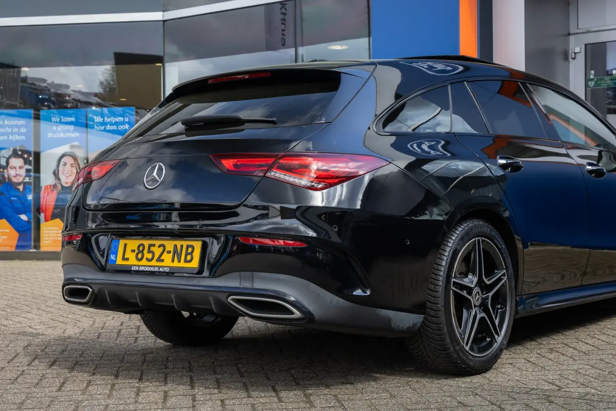 180 Business Solution AMG | Panoramadak | Stoelverwarming | Apple Carplay/Android Auto | Elektrische Achterklep | Camera