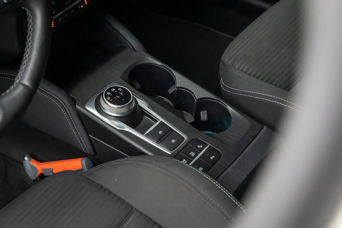 1.0 EcoBoost Titanium Automaat | 100% dealer o.h. | Adaptieve cruise | Trekhaak | Winter-pack | Elec. achterklep | Autom. inparkeren | Privacy-glass | Camera | All seazon banden | LED verlic