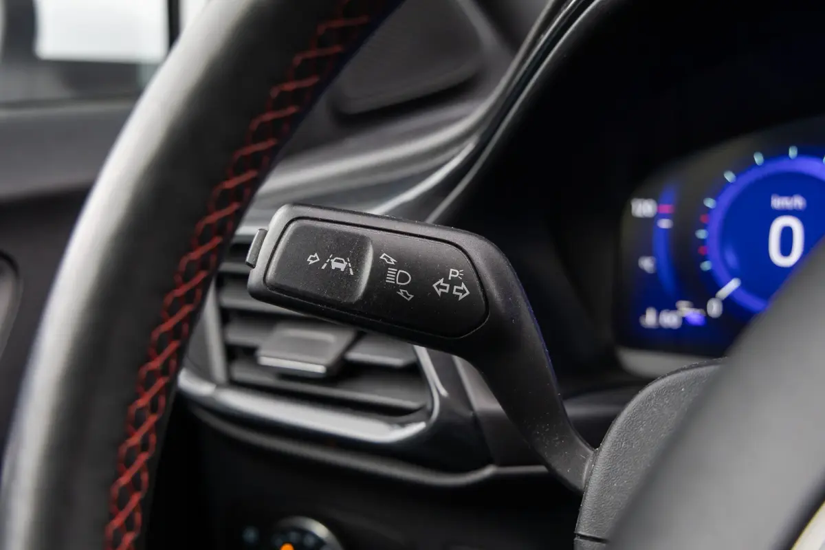 1.0 EcoBoost ST-Line | 100% dealer o.h. | Winter-pack | LED-verlichting | Privacy-glass | Apple carplay / Andriod auto | DAB