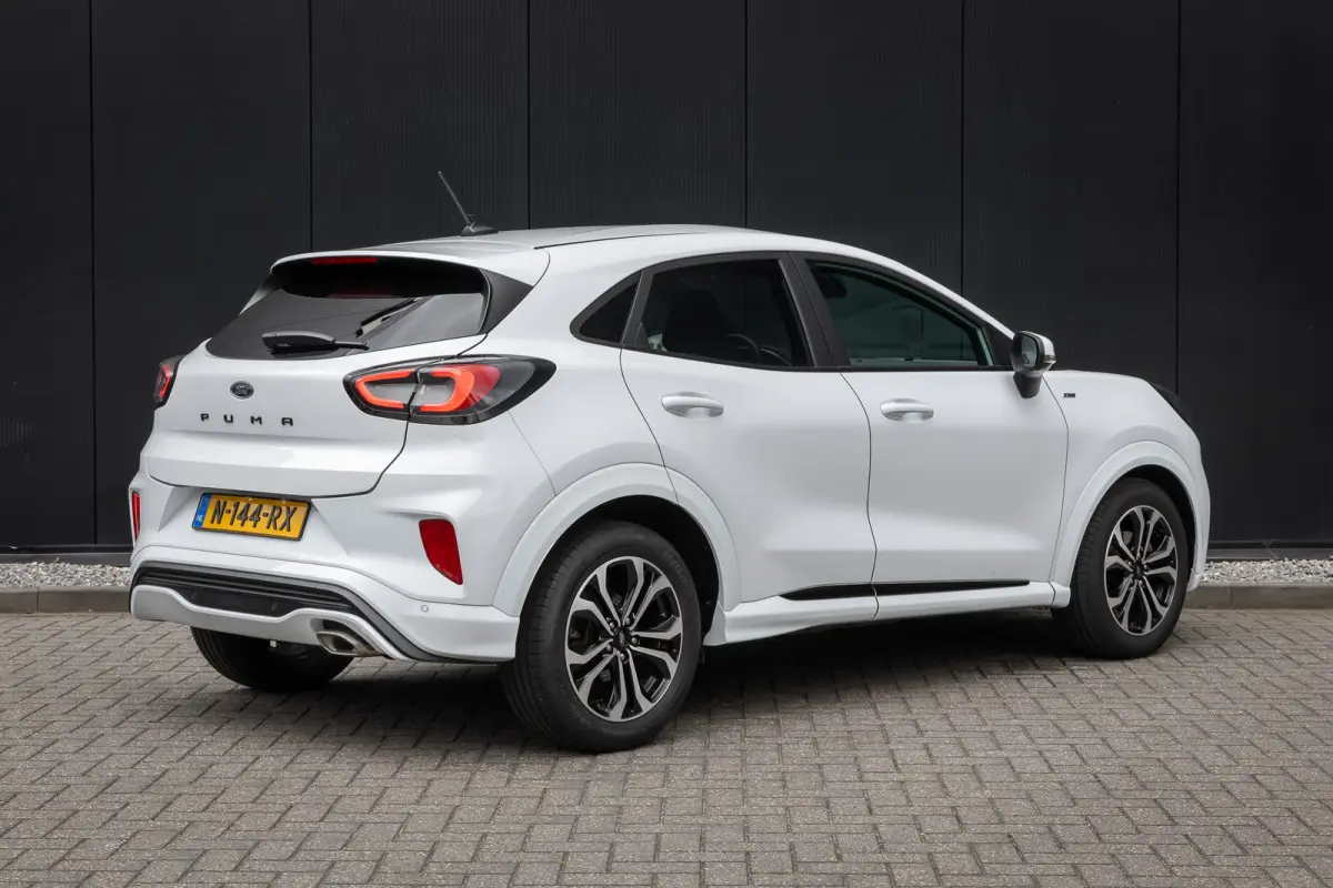 1.0 EcoBoost ST-Line | 100% dealer o.h. | Winter-pack | LED-verlichting | Privacy-glass | Apple carplay / Andriod auto | DAB