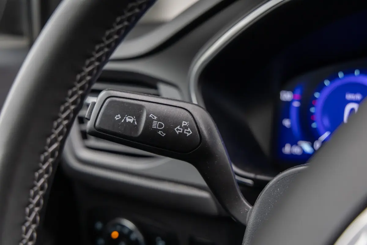 1.0 EcoBoost Titanium Automaat | Adaptieve cruise | Winter-pack | Afn. Trekhaak | Camera | Elec. achterklep | Dodehoek detectie | LED verlichting | Keyless entry | Privacy-glass