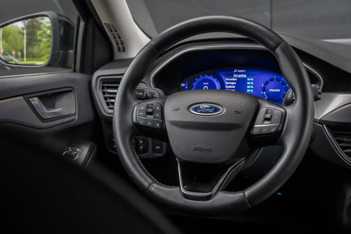 1.0 EcoBoost Titanium Automaat | Adaptieve cruise | Winter-pack | Afn. Trekhaak | Camera | Elec. achterklep | Dodehoek detectie | LED verlichting | Keyless entry | Privacy-glass