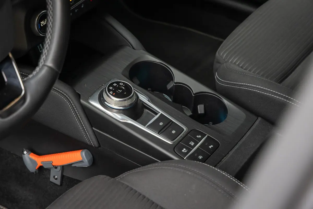 1.0 EcoBoost Titanium Automaat | Adaptieve cruise | Winter-pack | Afn. Trekhaak | Camera | Elec. achterklep | Dodehoek detectie | LED verlichting | Keyless entry | Privacy-glass